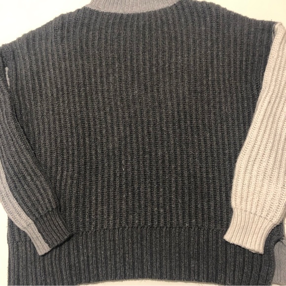 Vince Camuto Pullover Sweater Womens size XS Grey and White - Picture 9 of 10